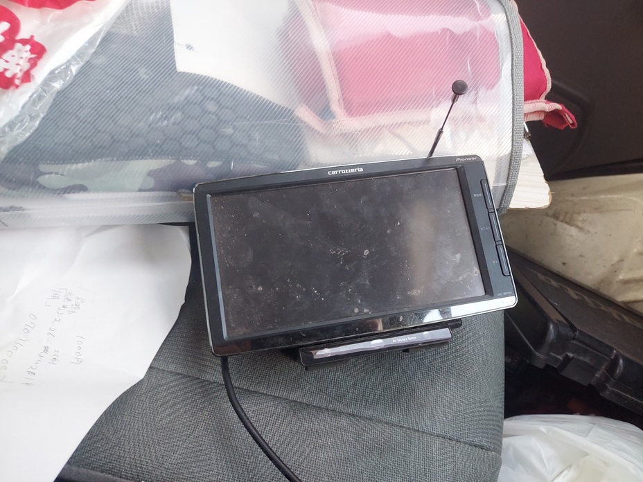 カー用品も高価買取しているみつばち38