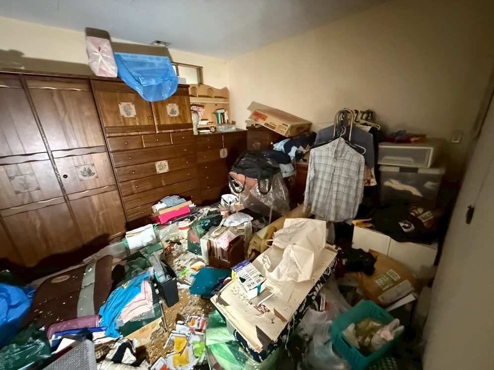 �e�g�ɂȂ郊�T�C�N���Ǝҁ@���s